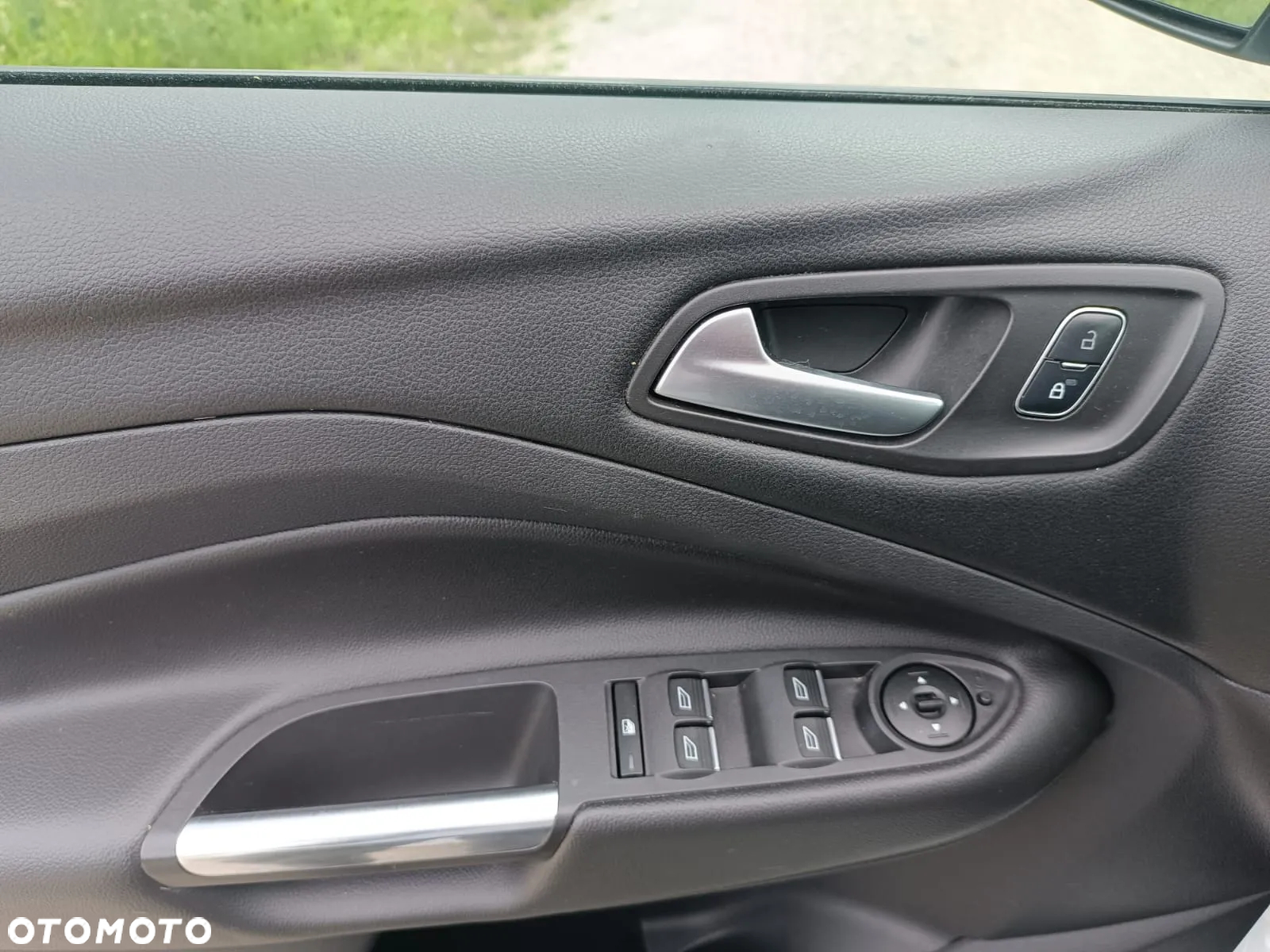 Ford Kuga 2.0 TDCi 4x2 ST-Line - 10
