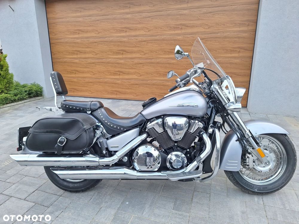 Honda VTX - 3