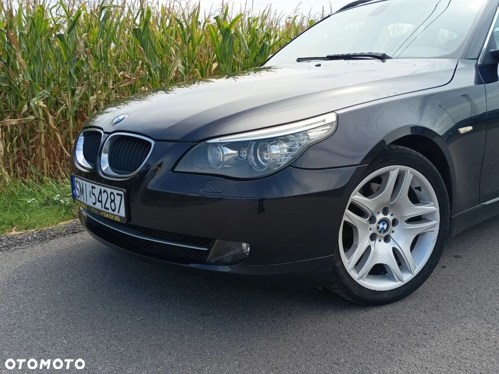 BMW Seria 5 525d - 5