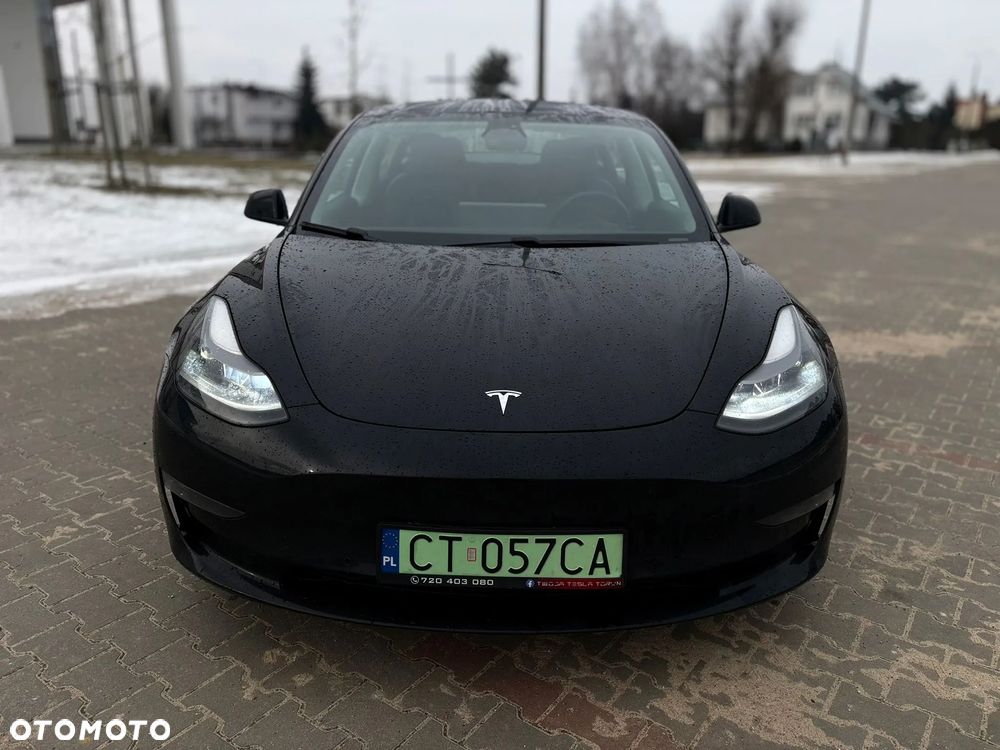 Tesla Model 3 Langstreckenbatterie Allradantrieb Dual Motor - 8
