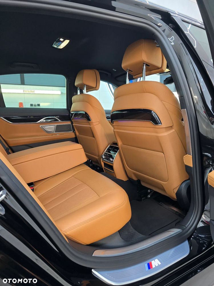 BMW Seria 7 730d xDrive - 37