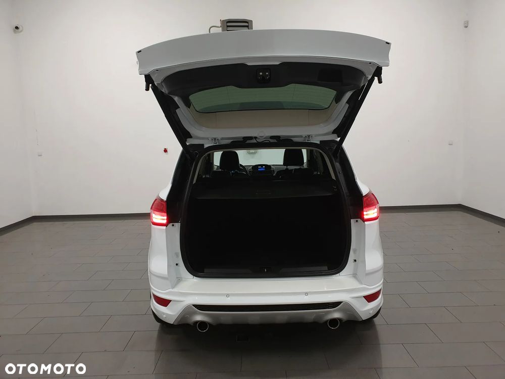 Ford Kuga 1.6 EcoBoost 2x4 Individual - 30