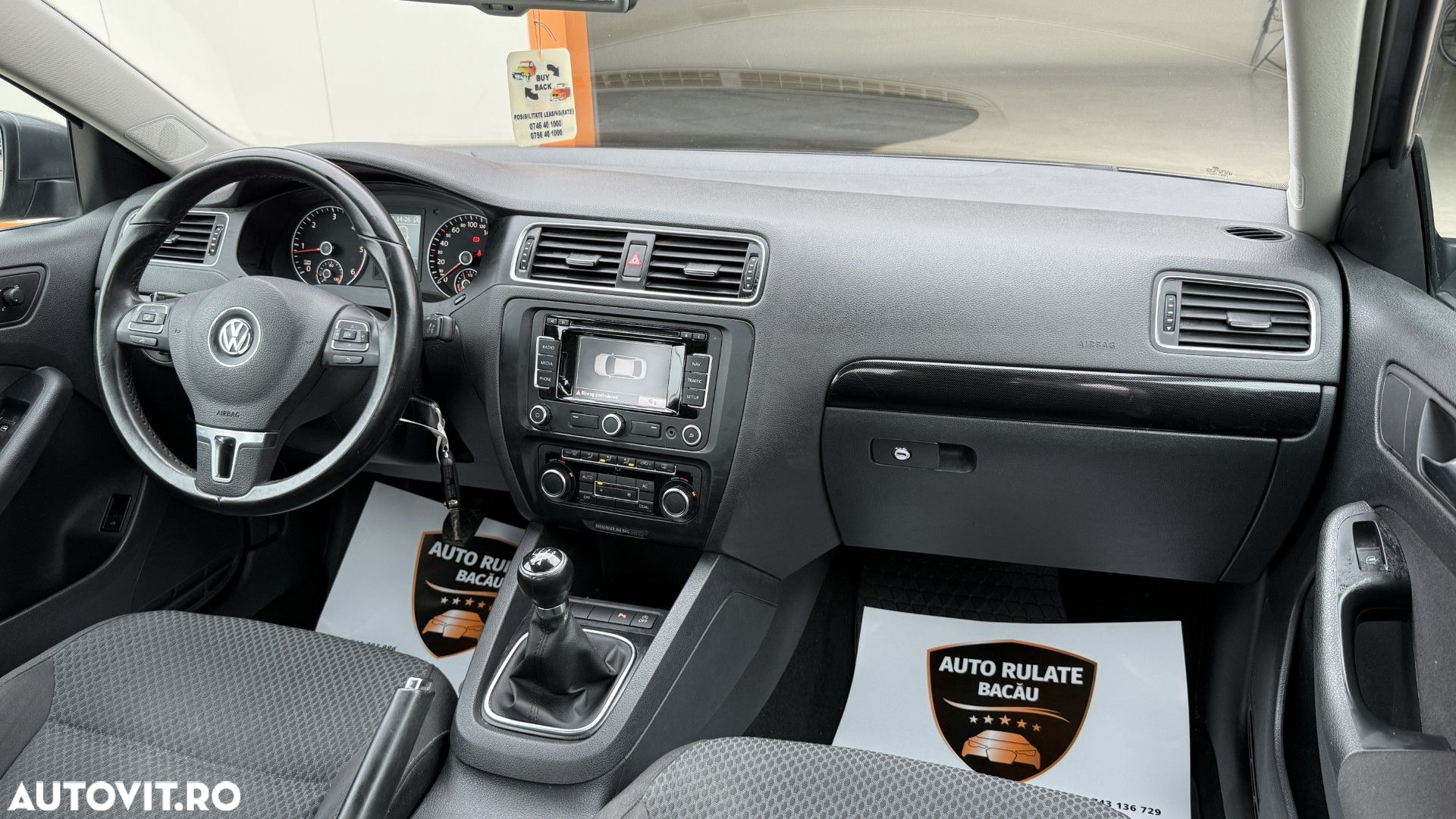 Volkswagen Jetta - 13