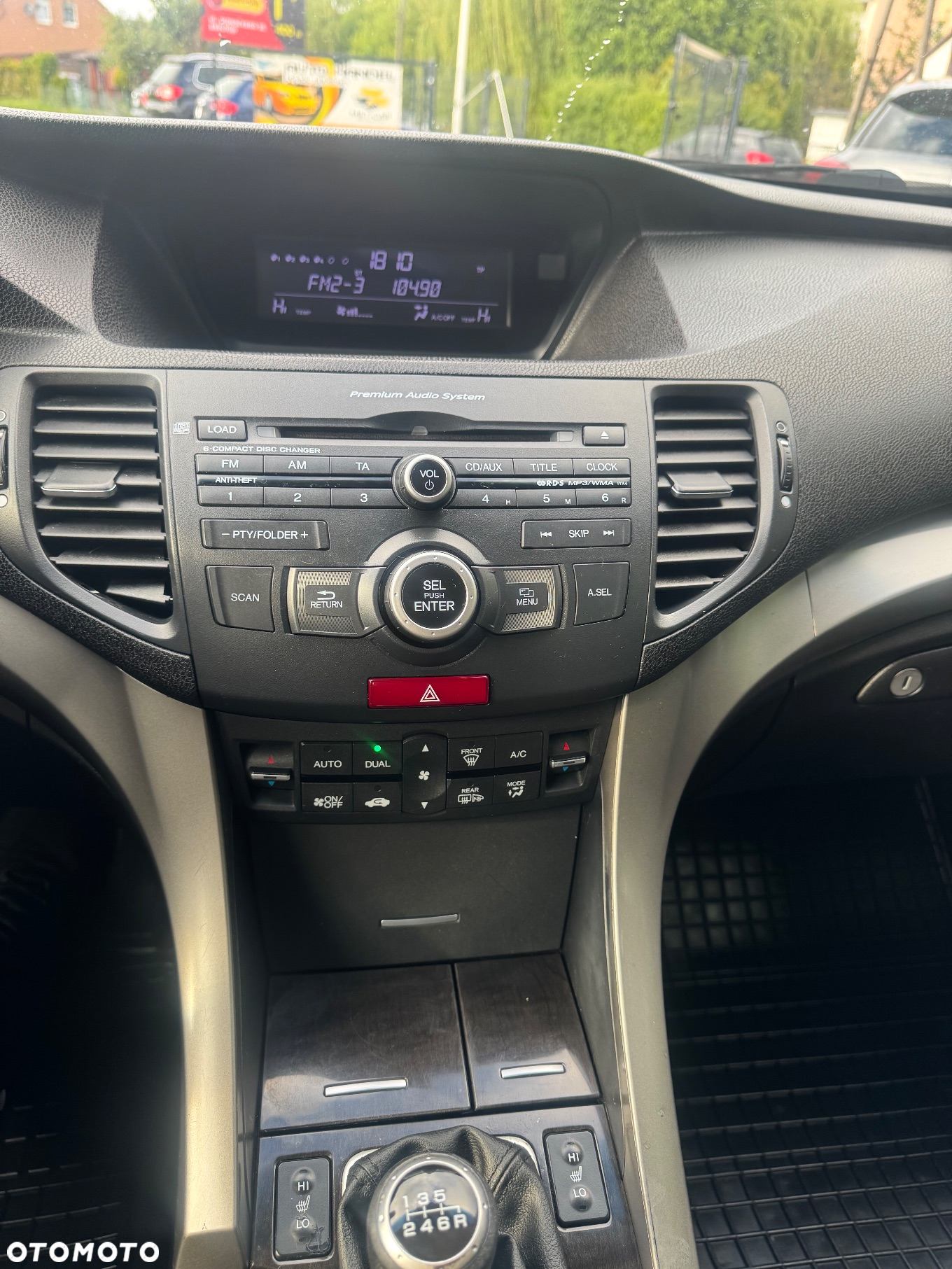 Honda Accord 2.0 Executive - 12