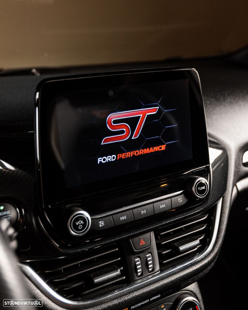 Ford Fiesta 1.5 EcoBoost ST - 13
