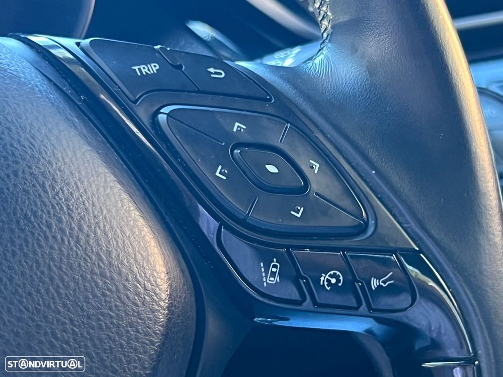 Toyota C-HR 1.8 HSD Exclusive - 18