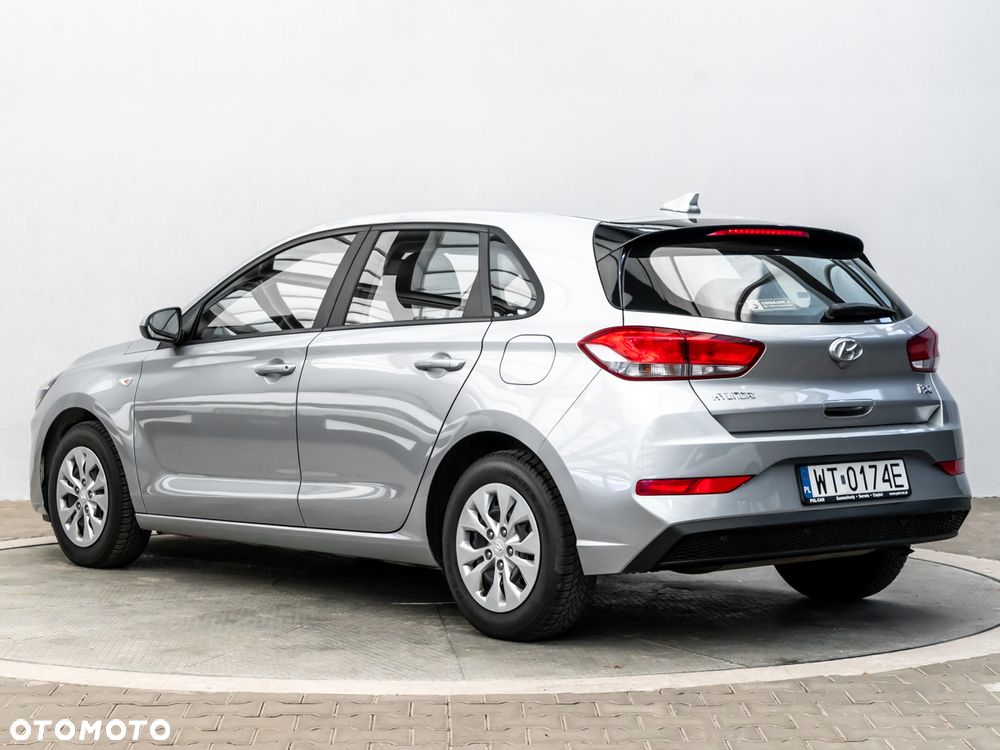 Hyundai i30 1.5 DPI Classic + - 4