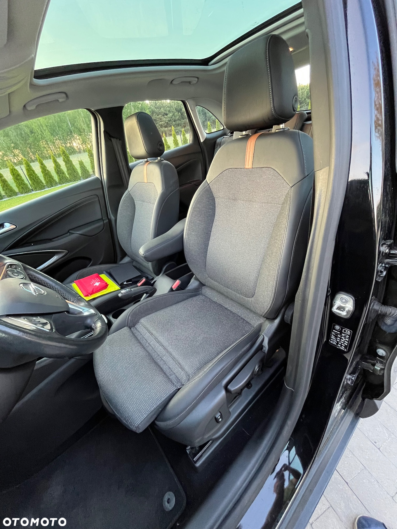 Opel Crossland X - 15