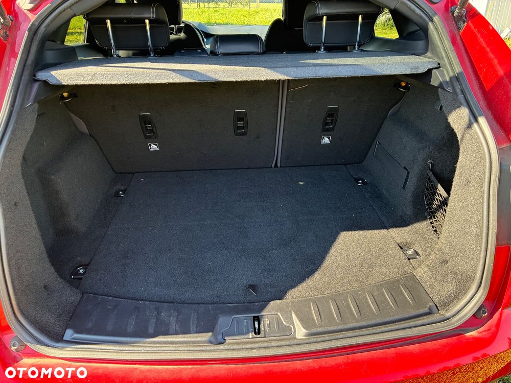 Jaguar E-Pace 2.0 i4D FWD R-Dynamic - 16