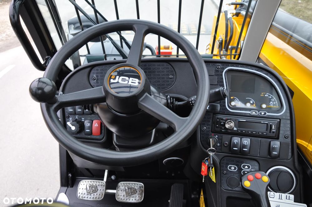 JCB 535-95 ŁADOWARKA TELESKOPOWA STAGE V 109 KM Mało MTG 572 Udźwig 3500 kg WYSOKOŚĆ ZAŁADUNKU 9,5 m Jak Nowa Klimatyzacja Widły do palet Szybkozłącze hydrauliczne - 13