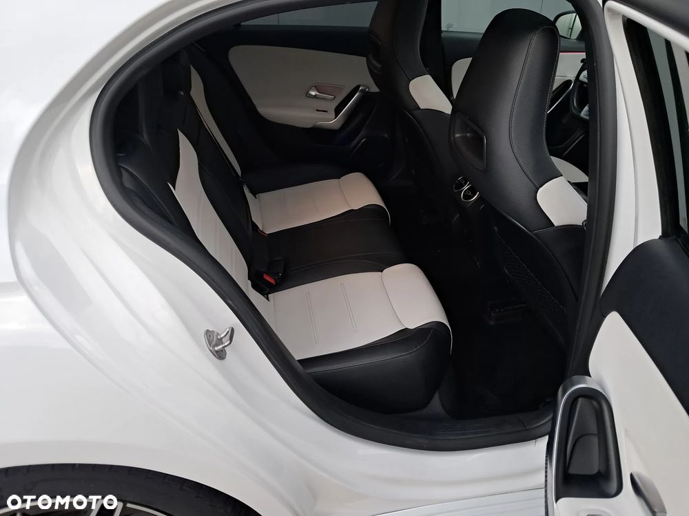 Mercedes-Benz Klasa A 200 d AMG Line 8G-DCT - 24