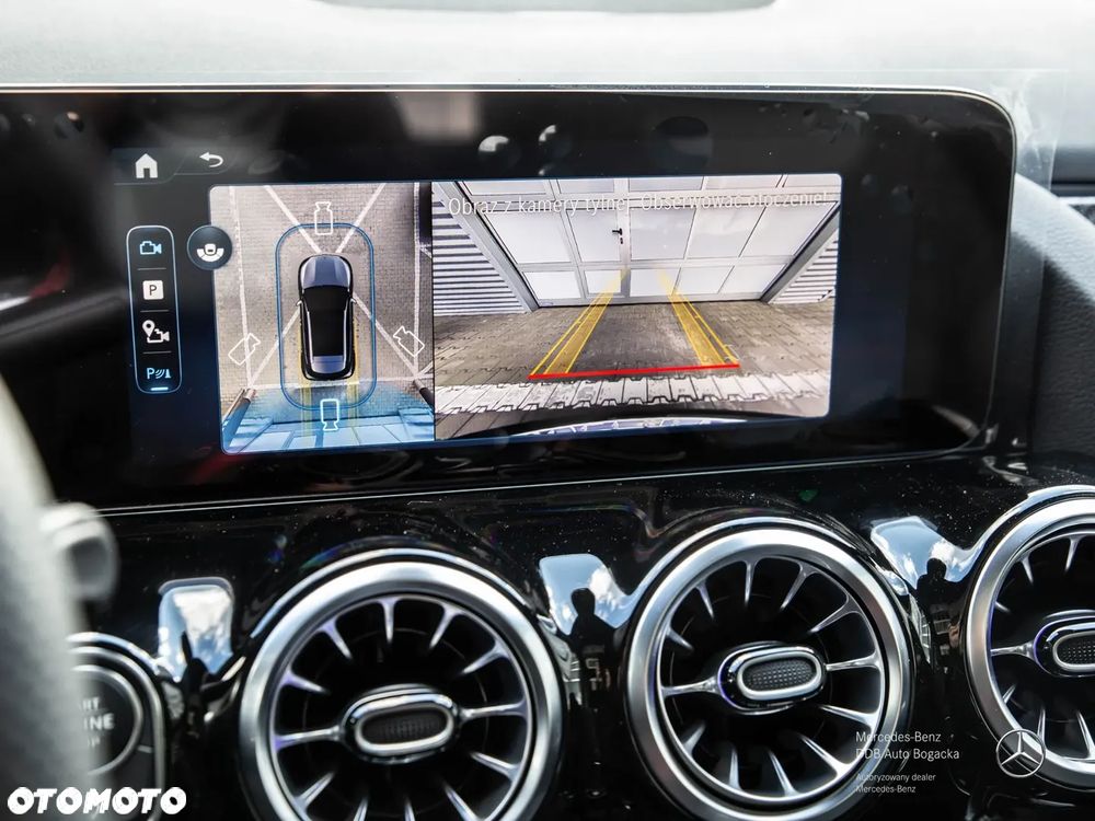 Mercedes-Benz GLA 220 d 4-Matic AMG Line - 12