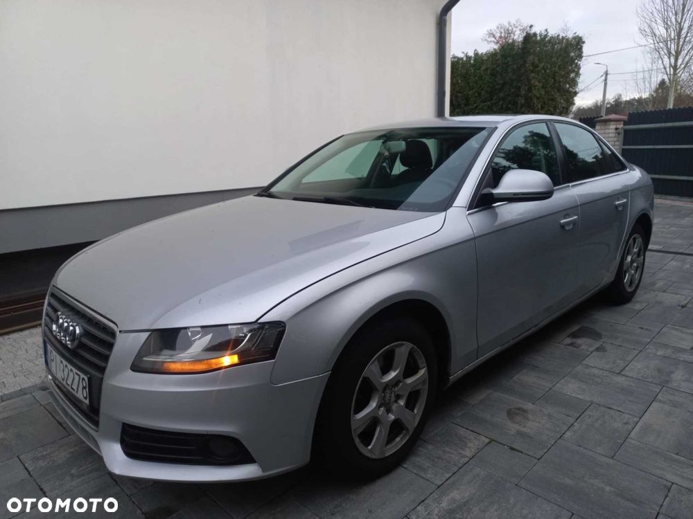 Audi A4 Limousine - 3