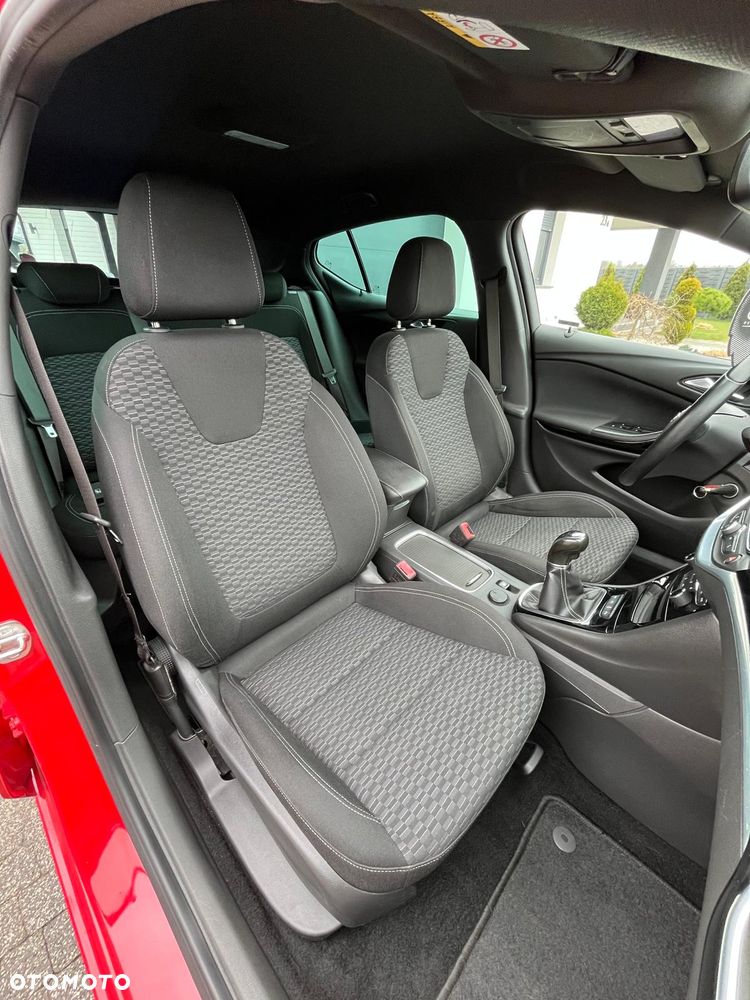 Opel Astra 1.4 Turbo Dynamic - 28