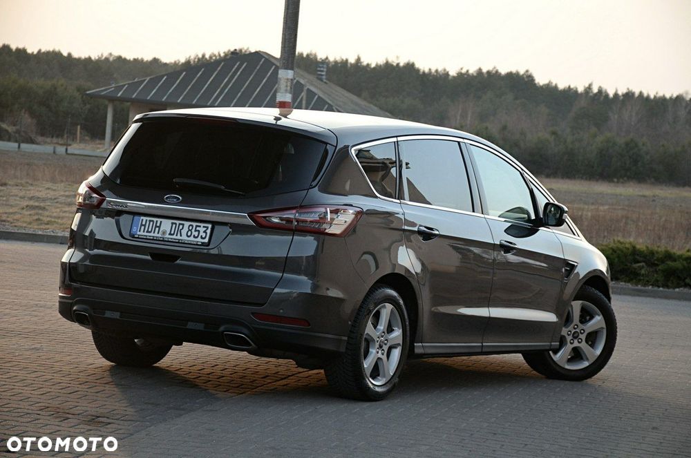 Ford S-Max - 9