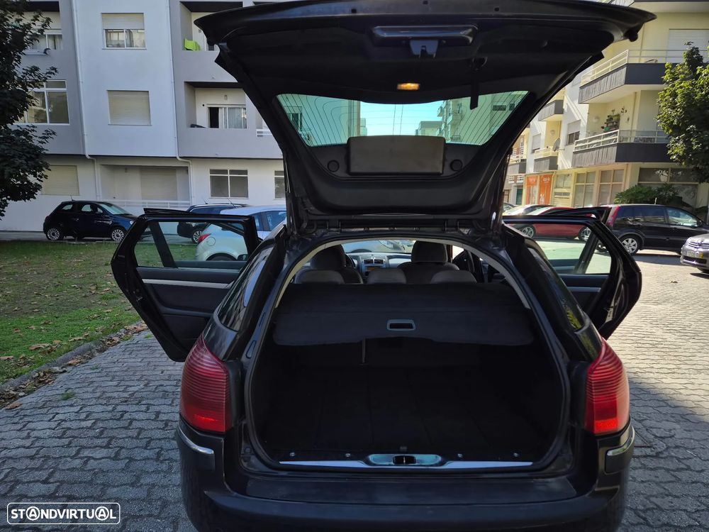 Peugeot 407 SW 1.6 HDi Executive - 12