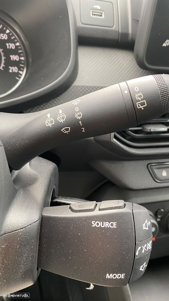 Dacia Sandero 1.0 SCe Essential - 30