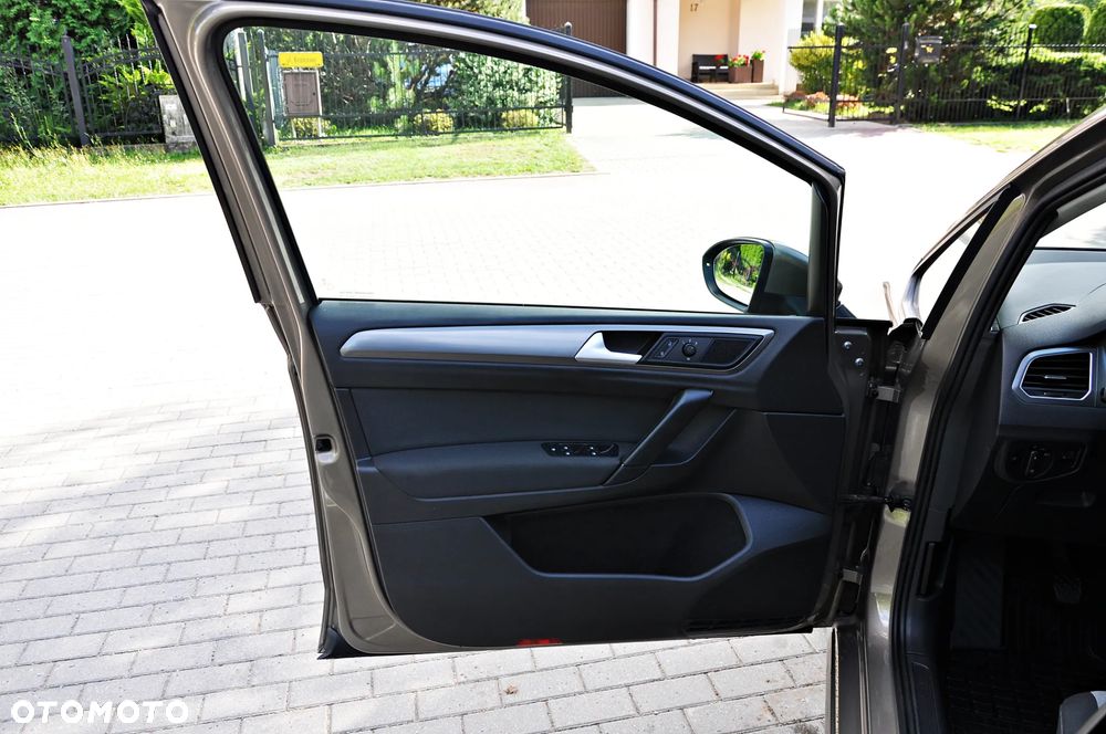 Volkswagen Golf Sportsvan SV 1.2 TSI BMT Comfortline - 29