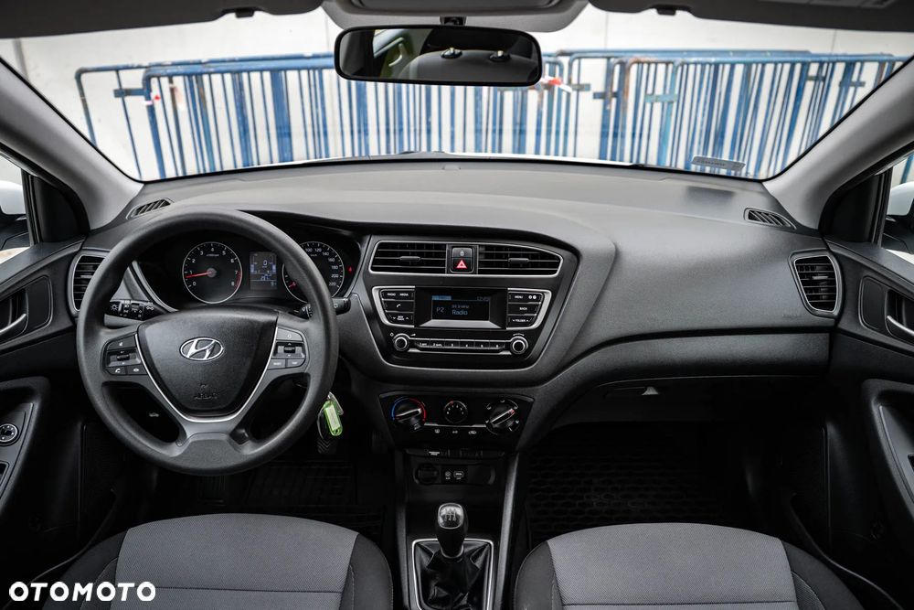 Hyundai i20 1.2 Classic Plus - 24