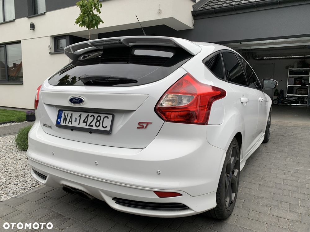 Ford Focus 2.0 EcoBoost ST - 6