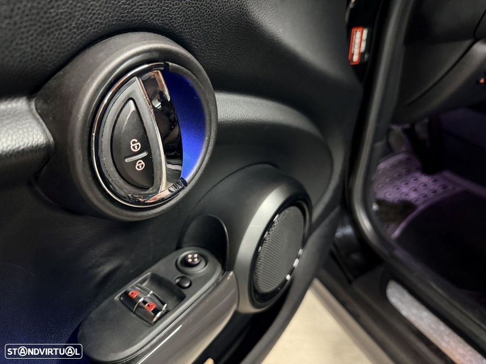 MINI 3 Portas One Yours - 24