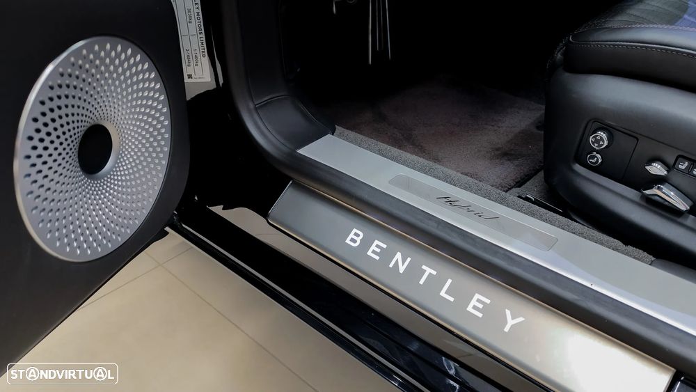 Bentley Flying Spur Hybrid - 16