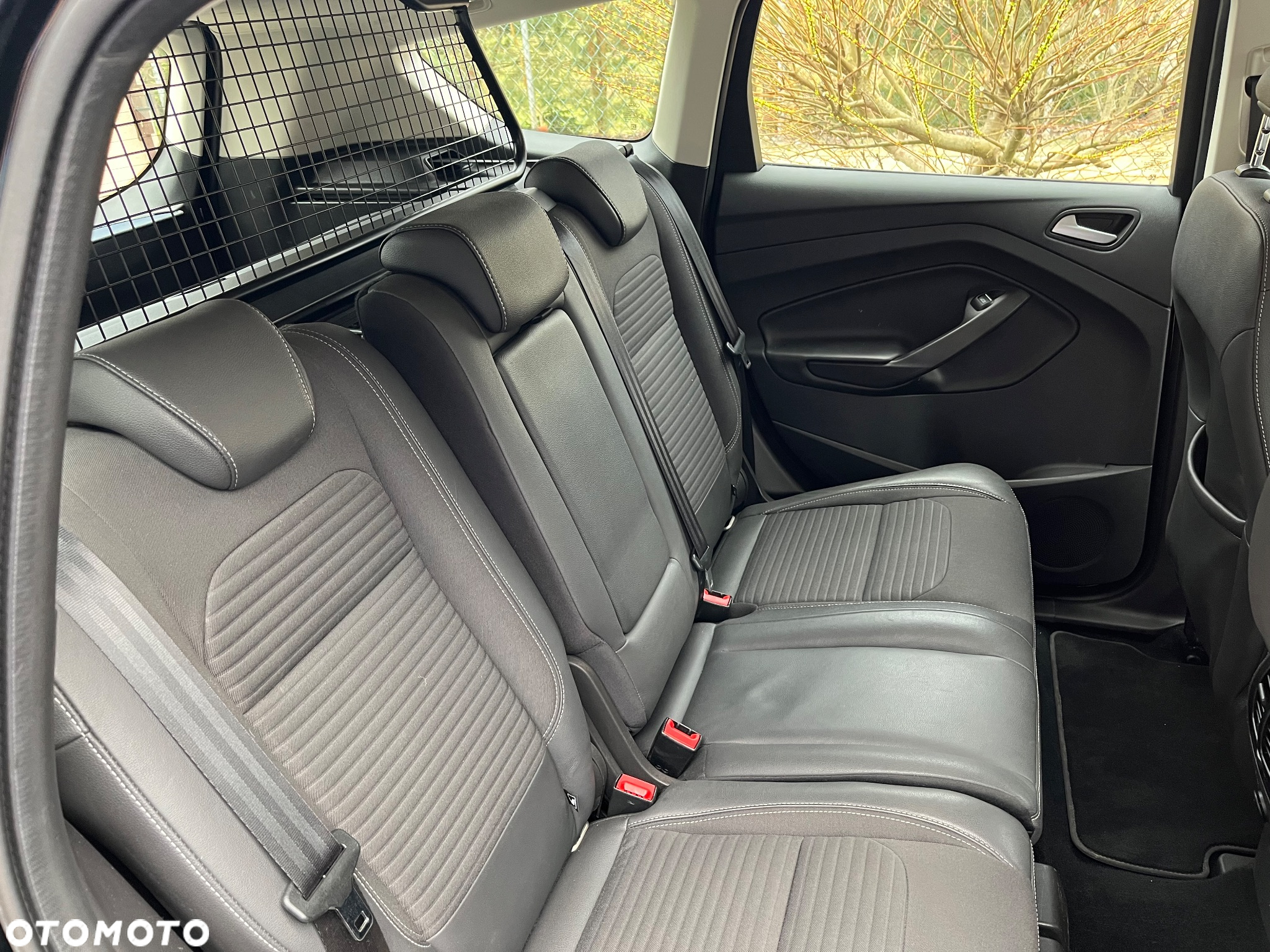 Ford Kuga 2.0 TDCi AWD Titanium - 35