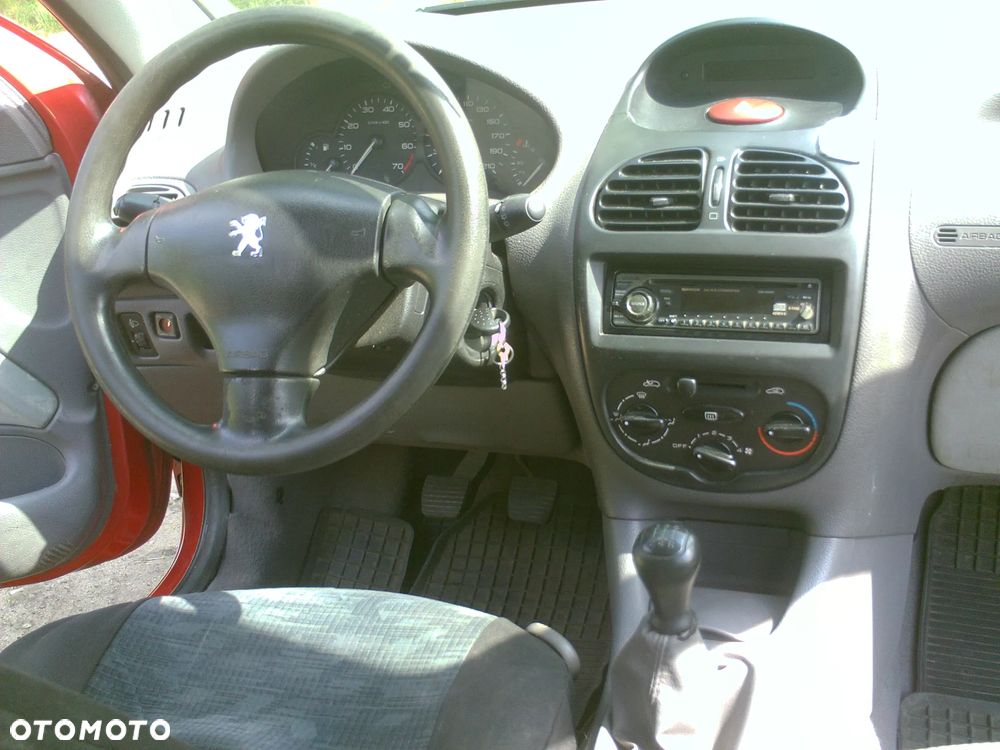 Peugeot 206 1.1 XR Presence - 26