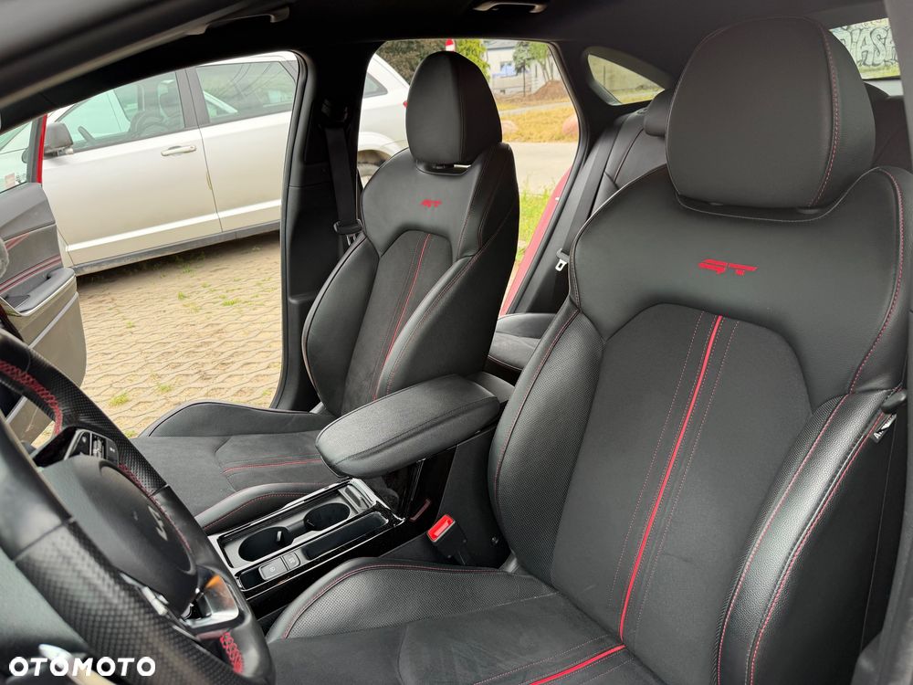 Kia ProCeed 1.6 T-GDI GT DCT - 14