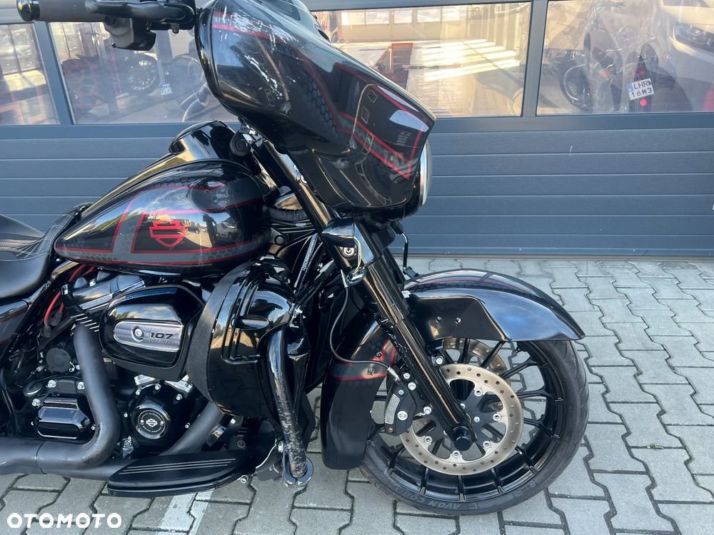 Harley-Davidson Touring Street Glide - 9