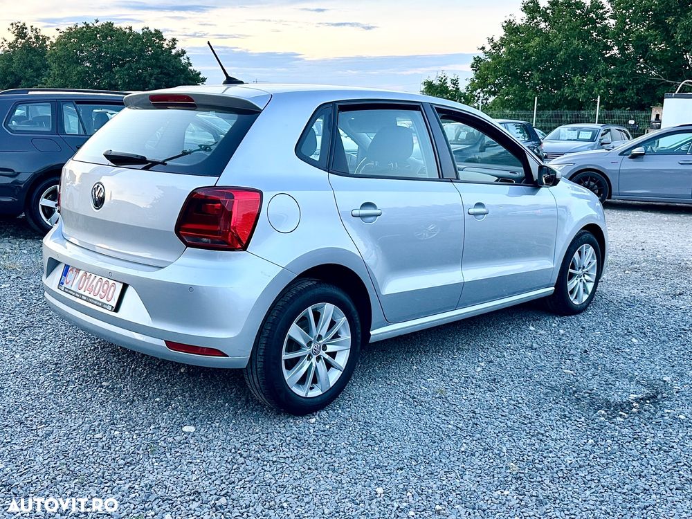 Volkswagen Polo 1.4 TDI (Blue Motion Technology) Comfortline - 10