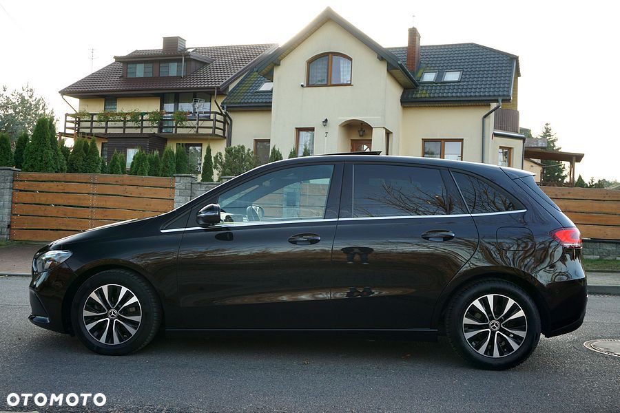 Mercedes-Benz Klasa B 180 d Editon 19 - 11