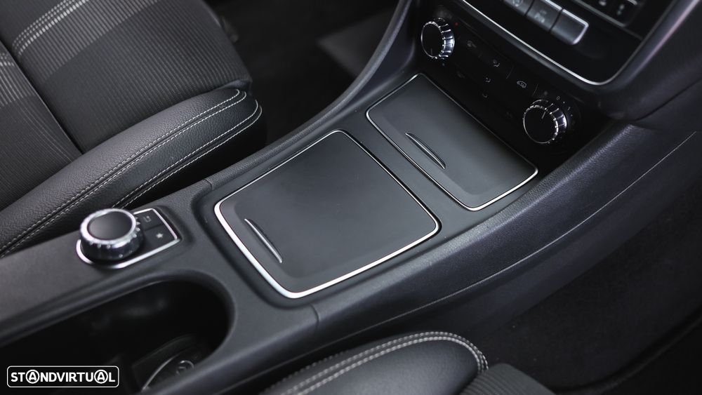 Mercedes-Benz CLA 200 d Shooting Brake Urban Aut. - 35