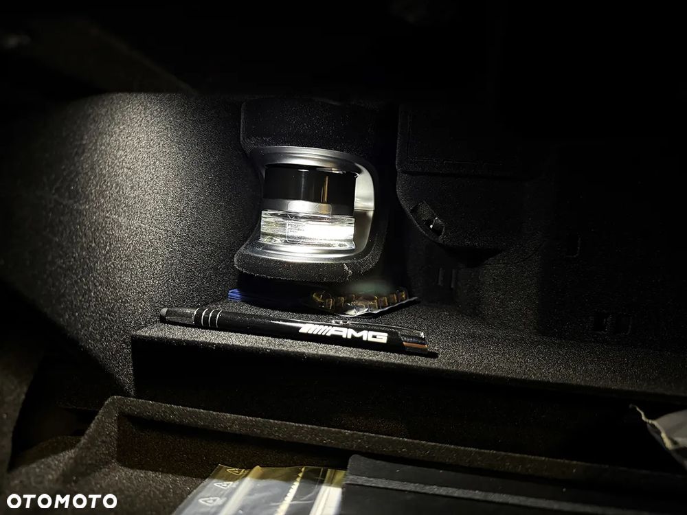 Mercedes-Benz EQE AMG 43 4Matic - 15