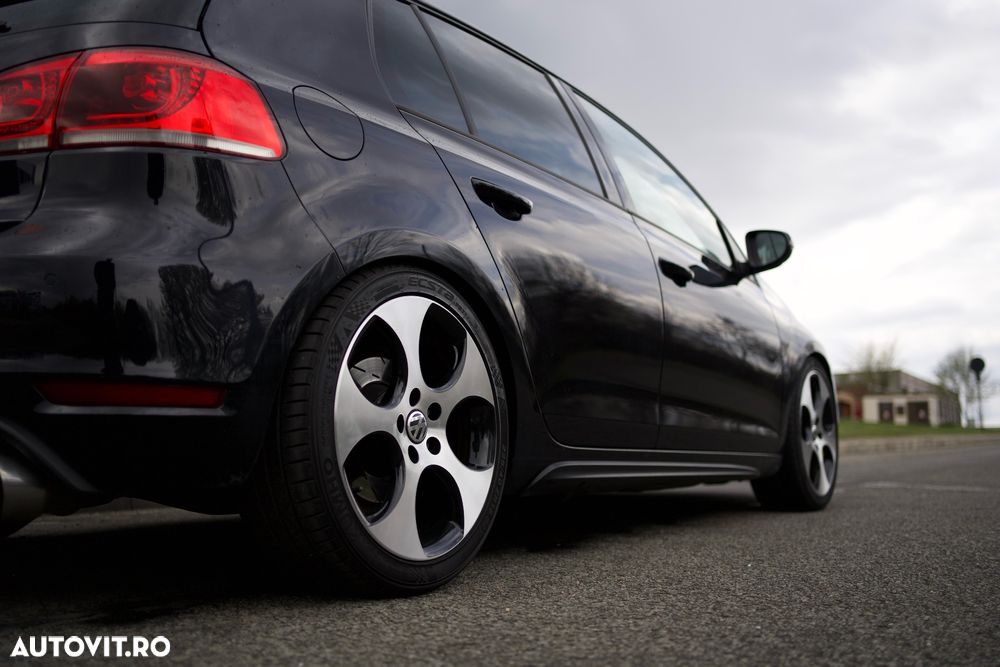 Volkswagen Golf - 13