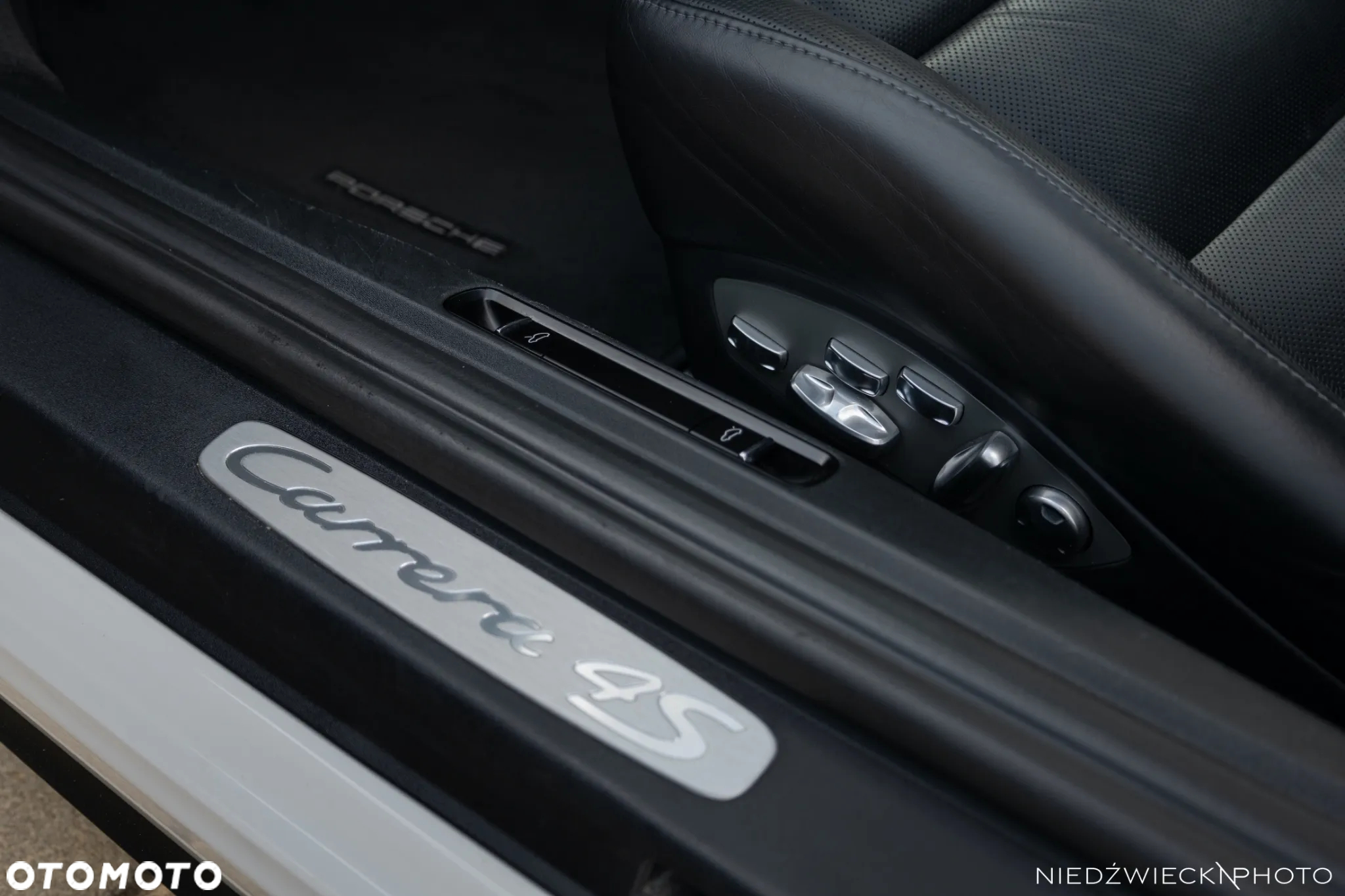 Porsche 911 50th Anniversary Edition PDK - 20