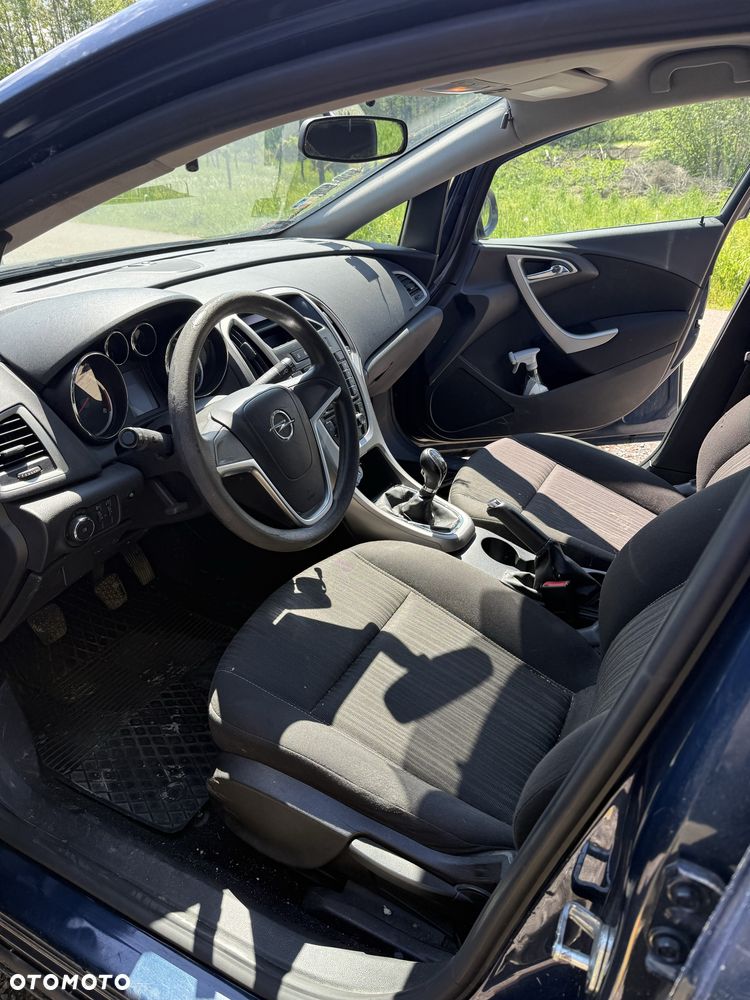 Opel Astra - 4