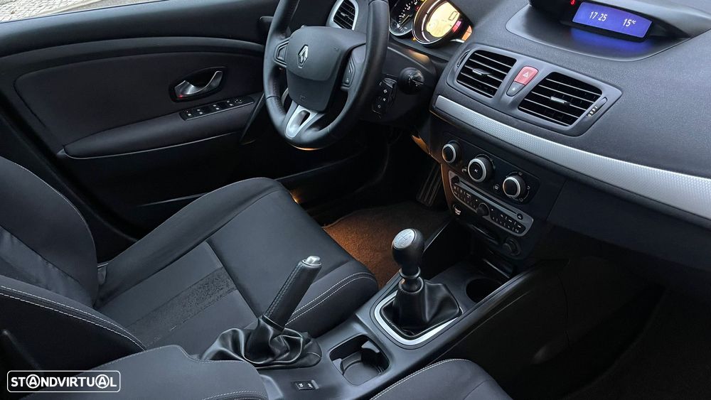 Renault Mégane Sport Tourer 1.5 dCi Dynamique - 10