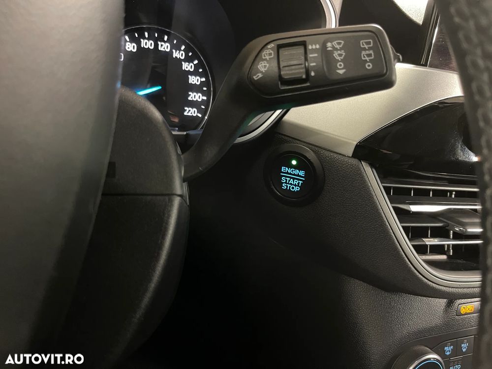 Ford Kuga 2.5 Duratec FHEV AWD Trend - 23