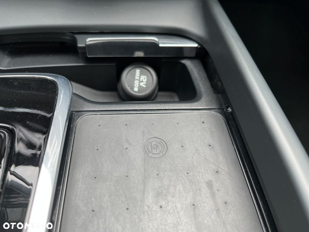 Volvo XC 60 B4 D Core - 31