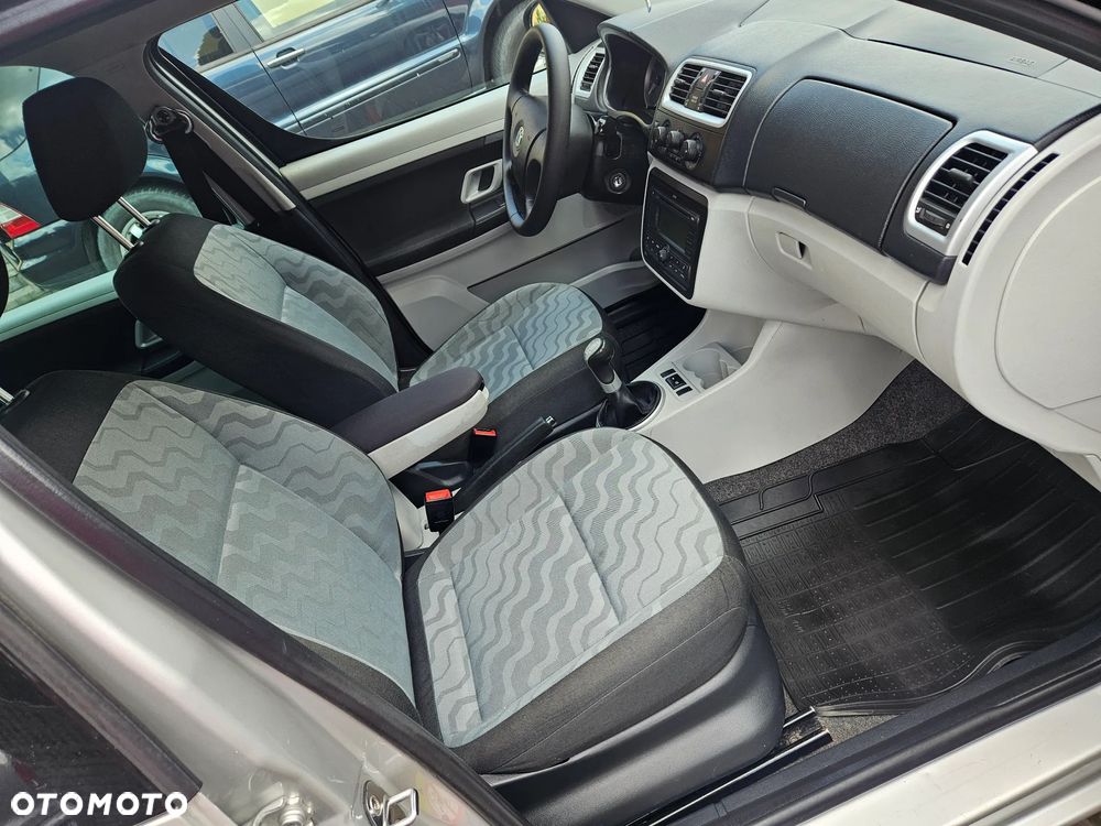 Skoda Roomster 1.6 16V - 12