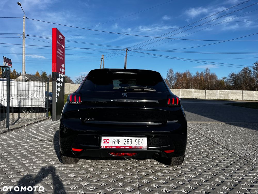 Peugeot 208 PureTech 100 EAT8 Active - 13