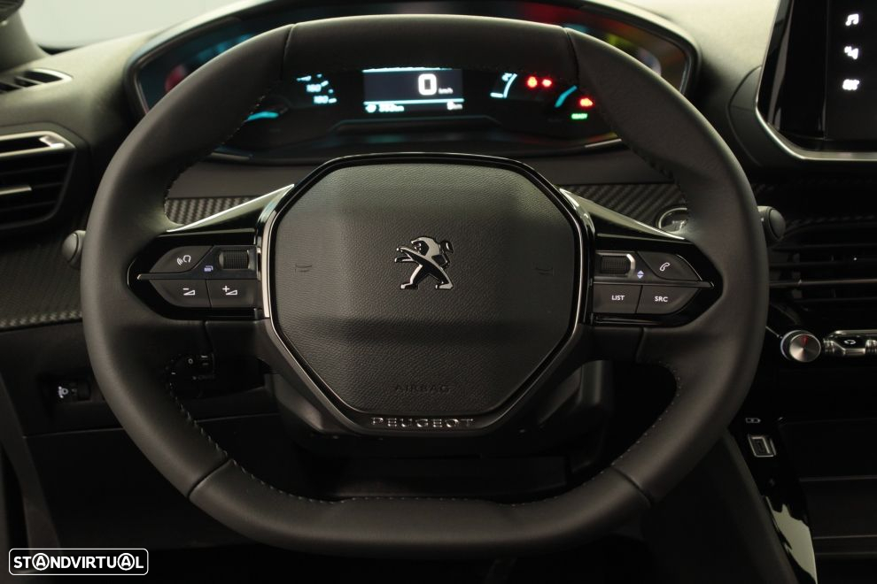 Peugeot e-2008 - 16