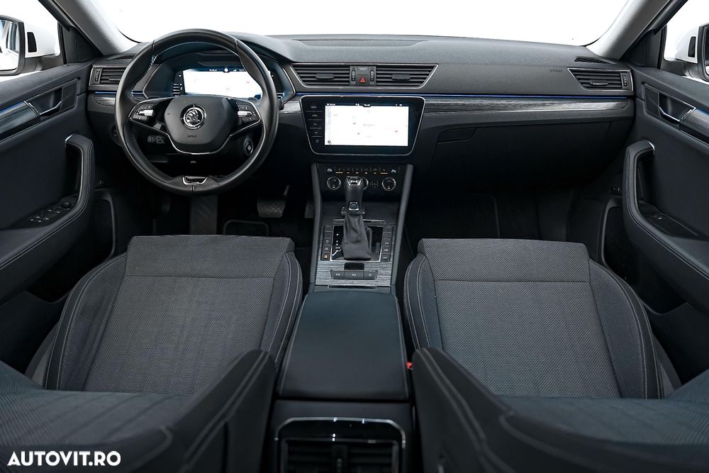 Skoda Superb 2.0 TDI DSG Style - 11