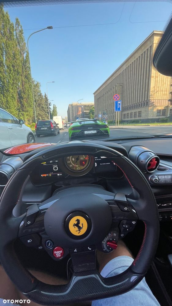 Ferrari F8 Tributo - 12