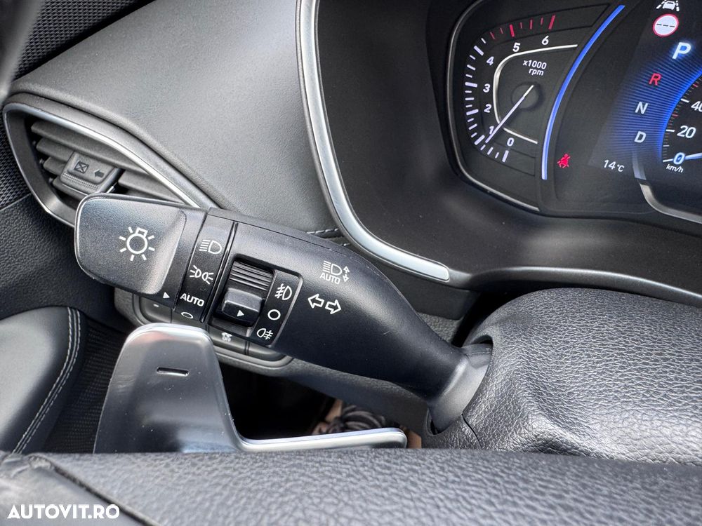 Hyundai Santa Fe 2.2 CRDi 4WD 8AT Luxury - 27