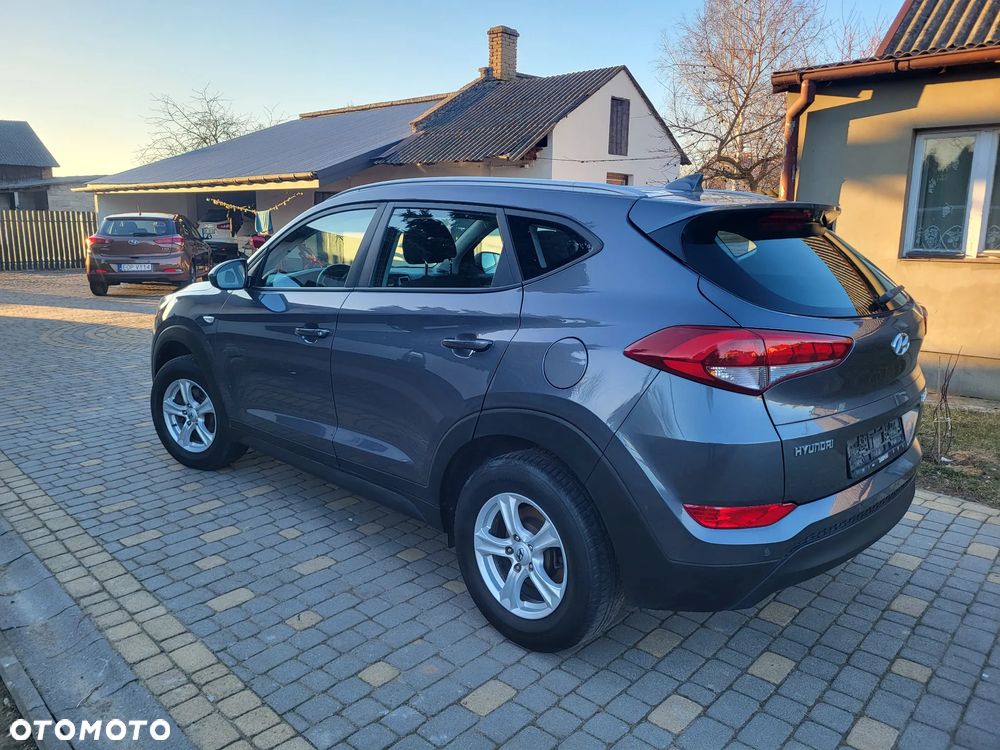 Hyundai Tucson 1.6 GDI BlueDrive Style 2WD - 17