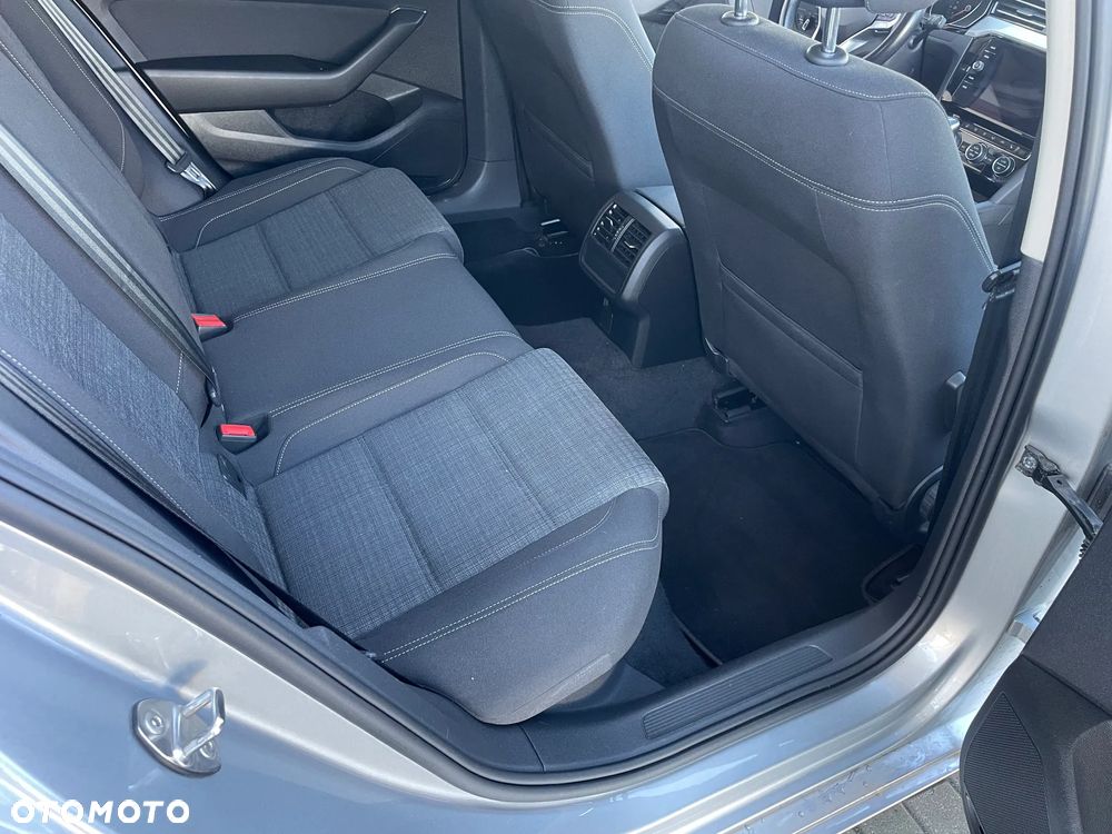 Volkswagen Passat 1.5 TSI EVO Trendline - 10