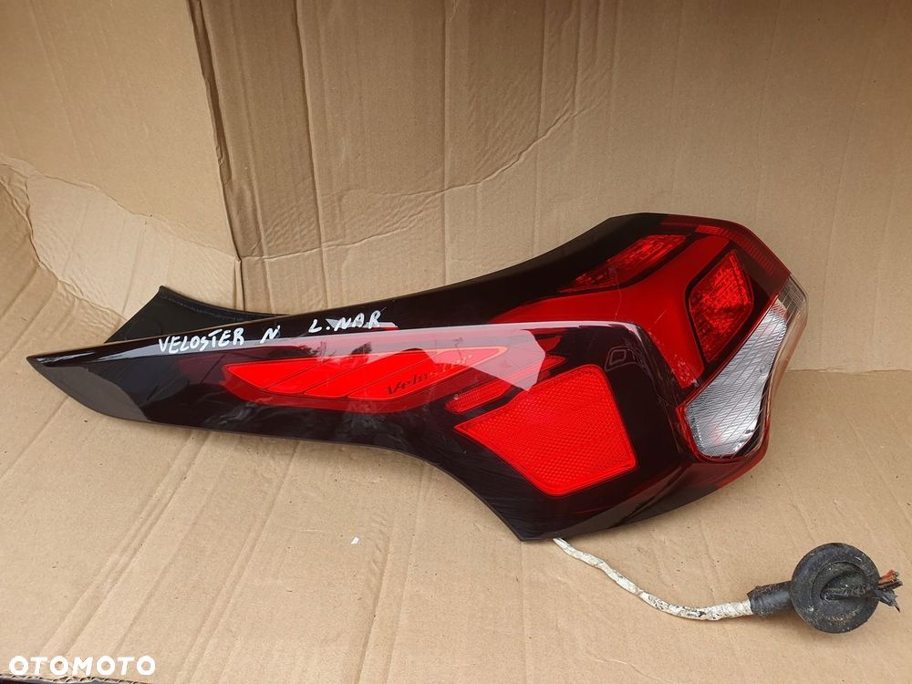 HYUNDAI VELOSTER N LAMPA tył tylna lewa w błotnik 92401-j3000 92401-J3100 - 1