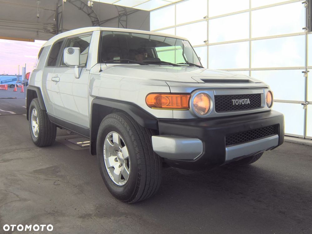 Toyota FJ - 1
